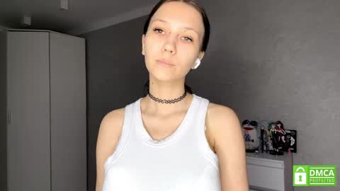 Snapshot of dinakonno chatting on 05/22/26, 12:22 Amelia online show from 05/22/26, 12:22