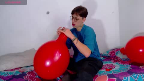 Dio online show from 12/03/25, 02:37