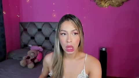 IG dionemontecarlo19 online show from 02/13/25, 08:17