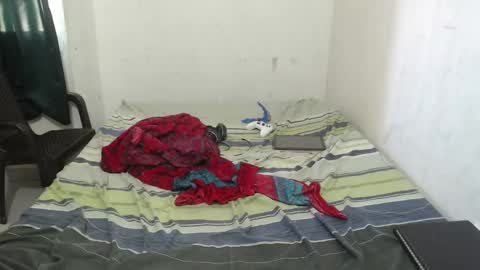 Henry online show from 09/14/25, 02:27