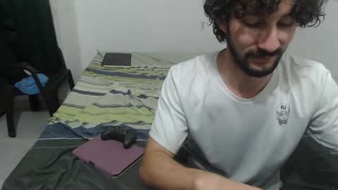 Henry online show from 09/19/25, 02:35