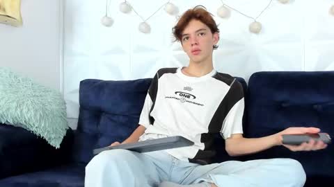 apollo online show from 03/09/25, 01:37