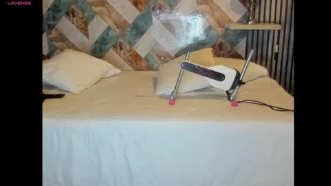 Snapshot of diosaelchat chatting on 10/28/25, 03:32 diosaelchat online show from 10/28/25, 03:32