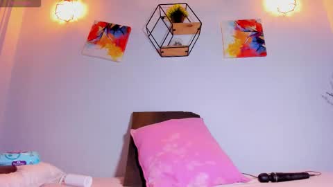 Karla  online show from 12/03/25, 12:03