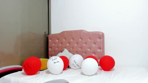 isa y romeo online show from 02/15/26, 01:52