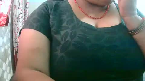 dipa2345 online show from 01/06/26, 06:28