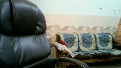 dipa2345 online show from 04/24/26, 06:05