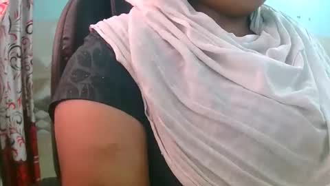 dipa2345569393 online show from 02/09/26, 04:27