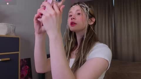 Diana online show from 04/11/26, 02:38