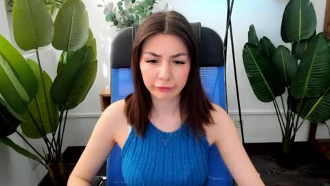Snapshot of dirosee chatting on 05/19/26, 04:19 Di online show from 05/19/26, 04:19