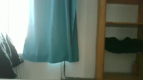 Snapshot of dirrty_girl_ chatting on 09/12/25, 04:07 Shelly online show from 09/12/25, 04:07