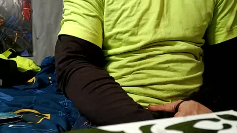 Snapshot of dirtmcgirt82 chatting on 12/19/24, 10:42 dirtmcgirt82 online show from 12/19/24, 10:42