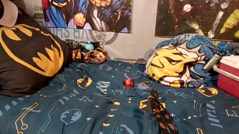 Snapshot of dirtmcgirt82 chatting on 09/27/25, 01:43 dirtmcgirt82 online show from 09/27/25, 01:43