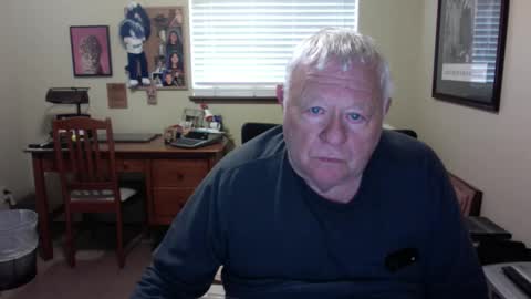 dirtrider195080438 online show from 04/22/26, 10:11