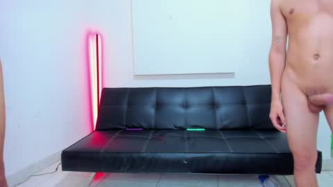 bbc 2cocks  vs  khloe 18 YEARS bigboobs 18 online show from 12/11/24, 09:30