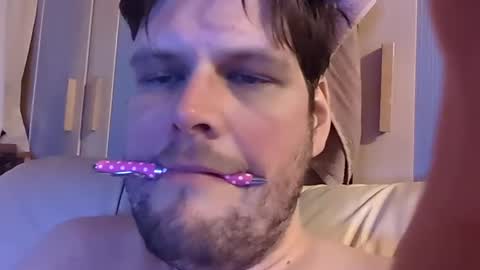 Snapshot of dirtydogsday chatting on 02/20/25, 07:41 Dirtydog online show from 02/20/25, 07:41