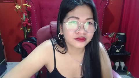 LatexQueen online show from 02/04/25, 11:59