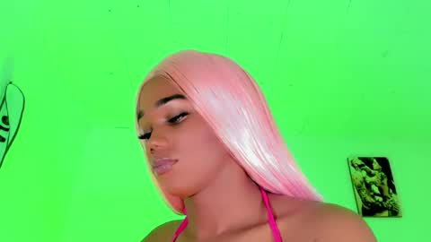 Naomy  online show from 10/07/25, 04:04