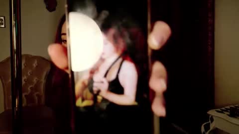 Laney Jane online show from 12/20/25, 05:14