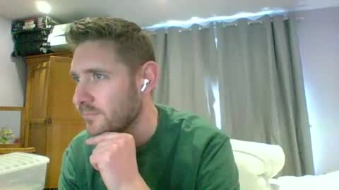 Snapshot of dirtylondon729 chatting on 03/10/25, 12:48 Exhibitionist Ben online show from 03/10/25, 12:48