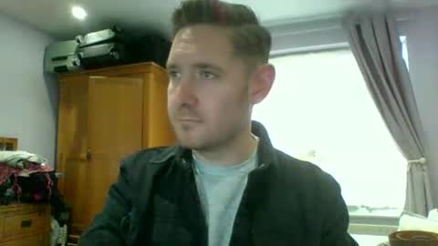 Snapshot of dirtylondon729 chatting on 01/07/26, 01:35 Exhibitionist Ben online show from 01/07/26, 01:35