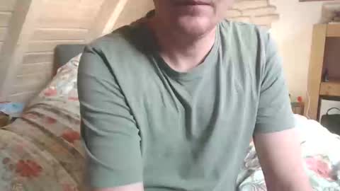 Snapshot of dirtynils0489 chatting on 02/01/25, 01:09 Nils online show from 02/01/25, 01:09