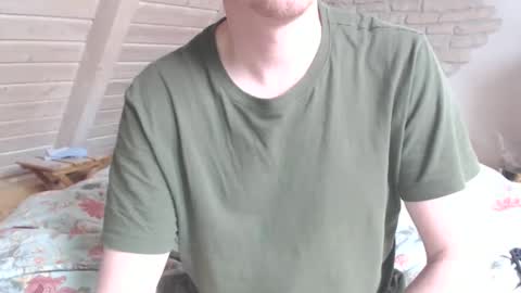 Snapshot of dirtynils0489 chatting on 02/04/25, 10:54 Nils online show from 02/04/25, 10:54