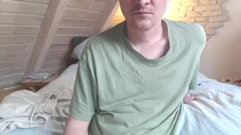 Snapshot of dirtynils0489 chatting on 02/21/25, 07:23 Nils online show from 02/21/25, 07:23