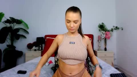 Snapshot of dirtystudentgirl chatting on 11/05/25, 10:15 Chloe online show from 11/05/25, 10:15