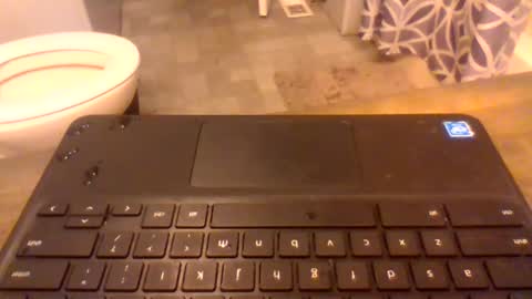 dirtywhite14 online show from 10/16/25, 02:12