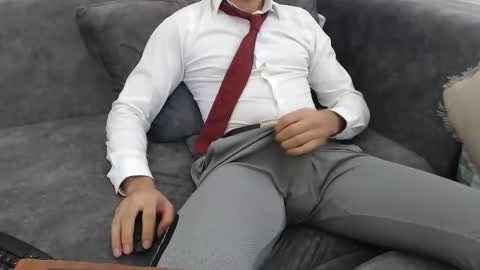 dirtyybooyy77 online show from 11/13/25, 10:47