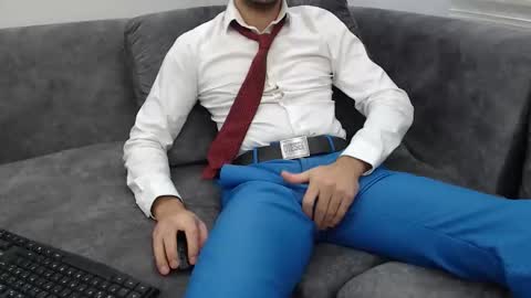 dirtyybooyy77 online show from 11/30/25, 11:31