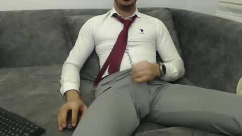 dirtyybooyy77 online show from 04/05/26, 07:33