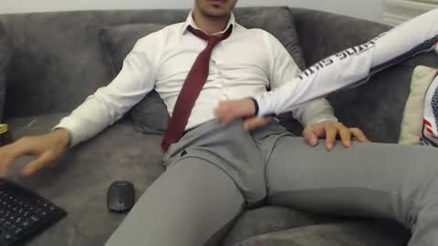 dirtyybooyy77 online show from 04/19/26, 07:49