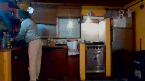 Snapshot of discretopasivo chatting on 06/27/26, 12:04 discretopasivo online show from 06/27/26, 12:04