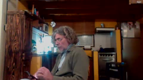 Snapshot of discretopasivo chatting on 07/23/26, 01:58 discretopasivo online show from 07/23/26, 01:58