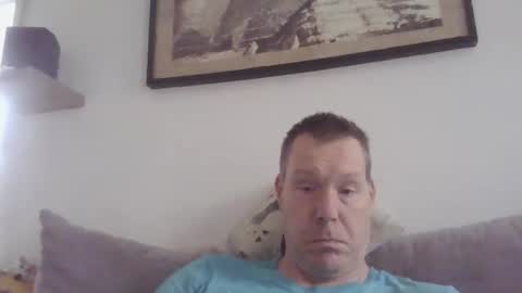 Snapshot of disney0988 chatting on 12/23/25, 10:35 disney0988 online show from 12/23/25, 10:35