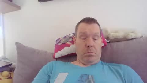 Snapshot of disney0988 chatting on 04/02/26, 08:12 disney0988 online show from 04/02/26, 08:12