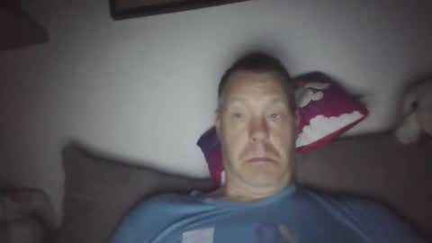 Snapshot of disney0988 chatting on 04/04/26, 04:00 disney0988 online show from 04/04/26, 04:00