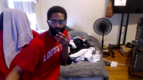 Snapshot of disr3sp3ctfully_dipp3d chatting on 07/12/26, 06:10 Your Best Worst Nightmare online show from 07/12/26, 06:10