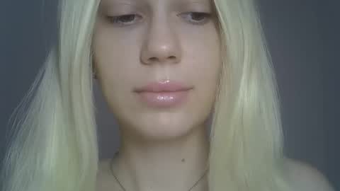 DitaMilton online show from 04/03/26, 11:08