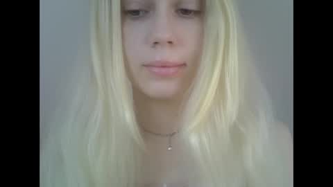 Snapshot of ditamilton chatting on 04/27/26, 08:12 DitaMilton online show from 04/27/26, 08:12
