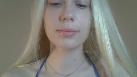Snapshot of ditamilton chatting on 05/18/26, 07:52 DitaMilton online show from 05/18/26, 07:52