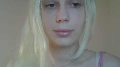 DitaReVirax online show from 03/18/26, 08:23