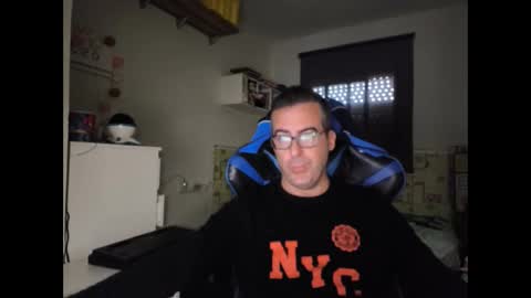 ditos_c online show from 10/31/25, 09:54