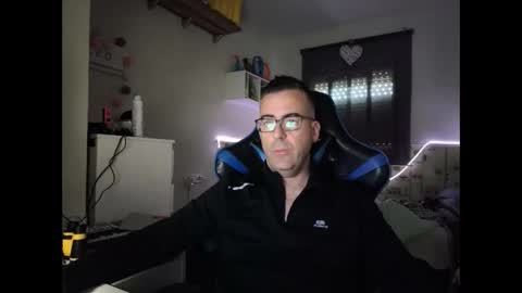 ditos_c online show from 02/18/26, 08:32