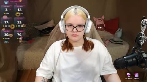 Snapshot of divamarisa chatting on 11/23/25, 07:08 Maria online show from 11/23/25, 07:08