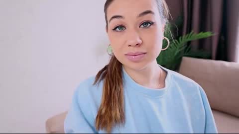 Tia online show from 02/22/25, 10:40