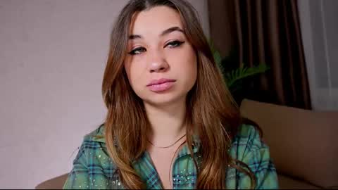 Tia online show from 02/23/25, 08:44