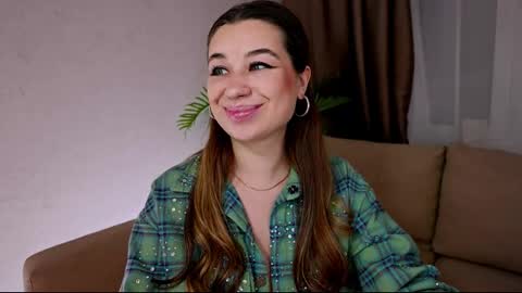 Tia online show from 02/25/25, 08:41